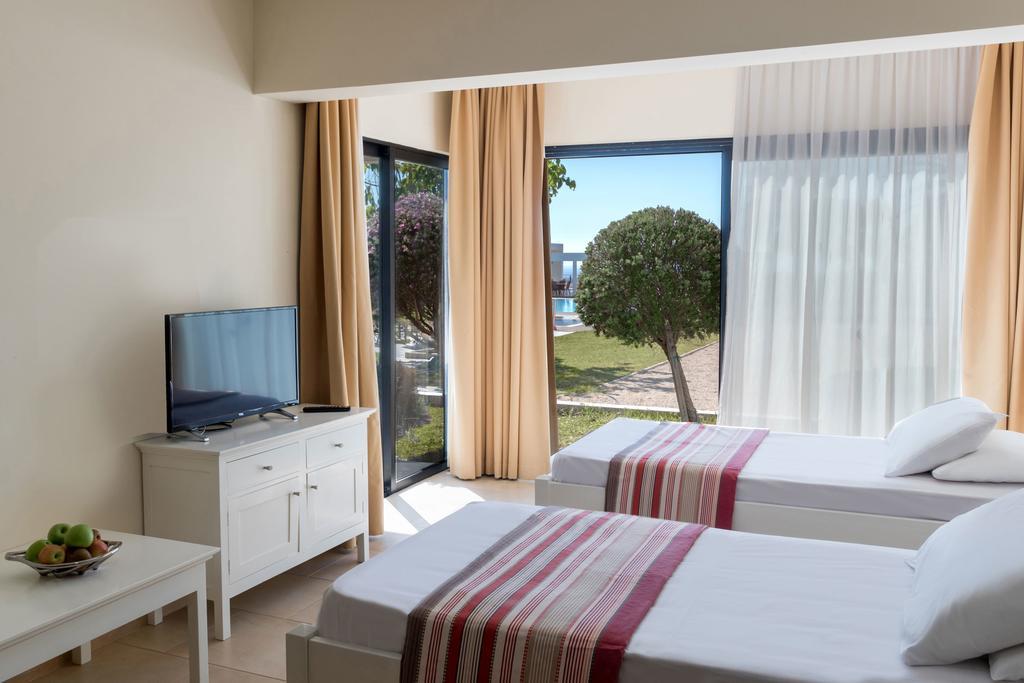 Royal Blue Hotel & Spa Geroskipou Exterior photo